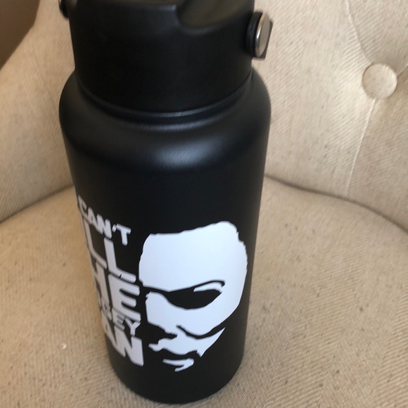 Michael Myers vinyl on 34oz Hydraflow Black (includes bottle + 2 str… - New - Picture 4 of 8